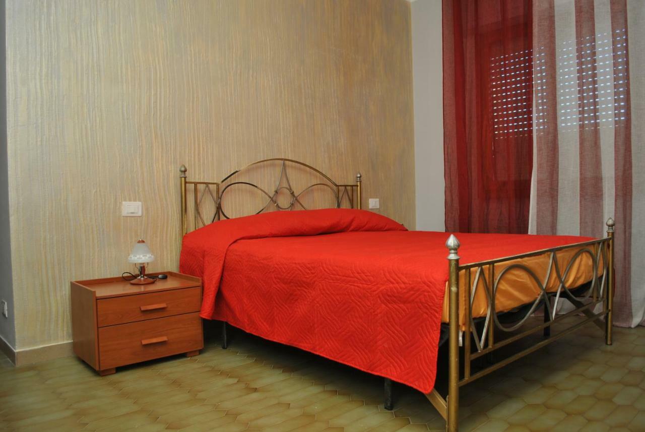 La Primula Apartment Ceparana Exterior photo